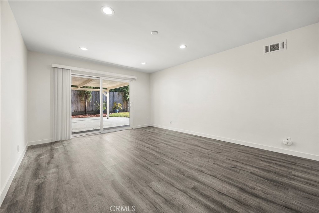 369 San Juan