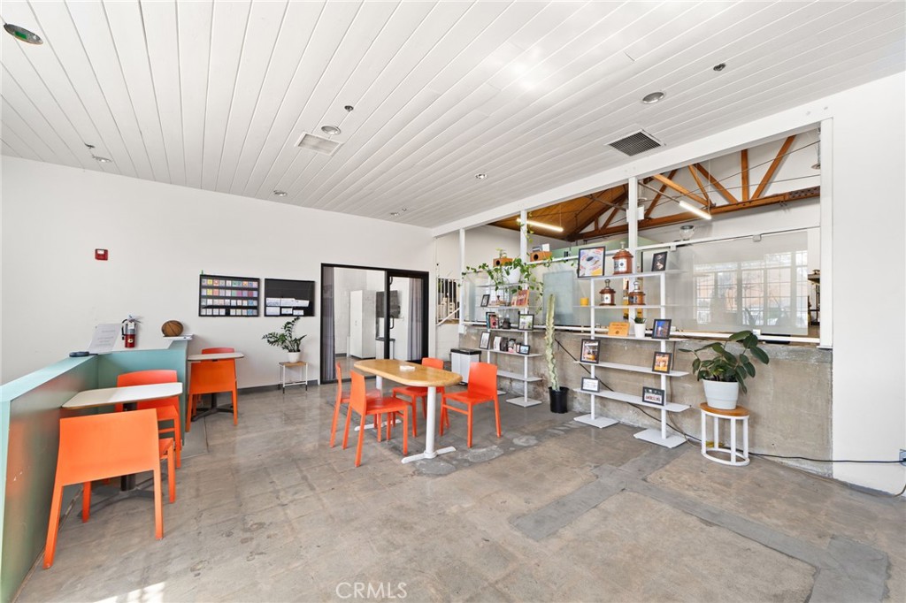 4609 Hampton