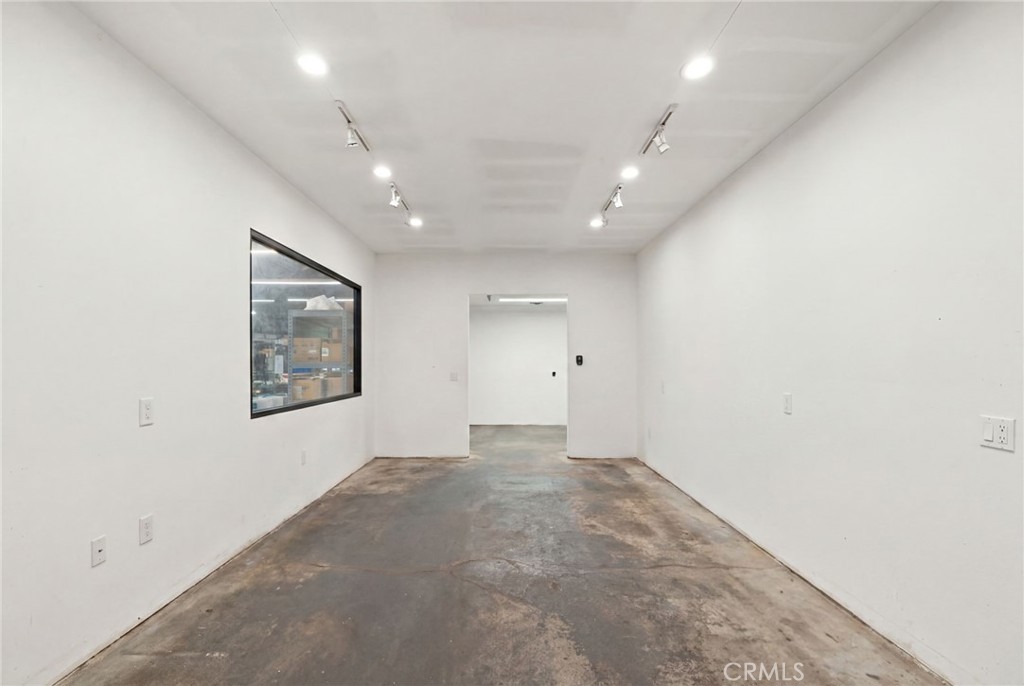 4609 Hampton