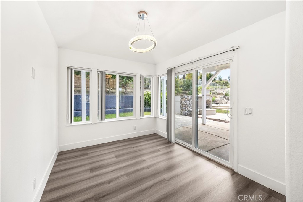 4825 Stonehaven