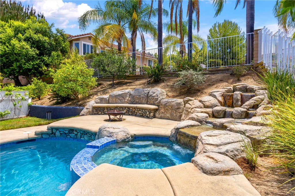 4825 Stonehaven