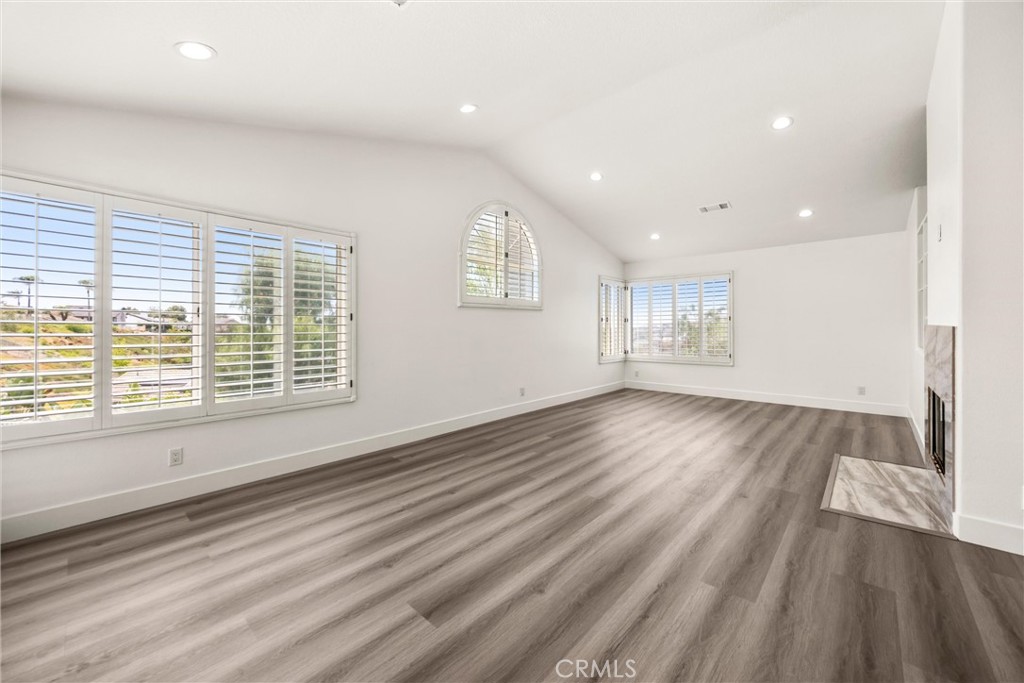 4825 Stonehaven