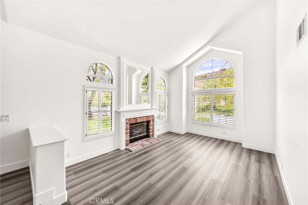 4825 Stonehaven