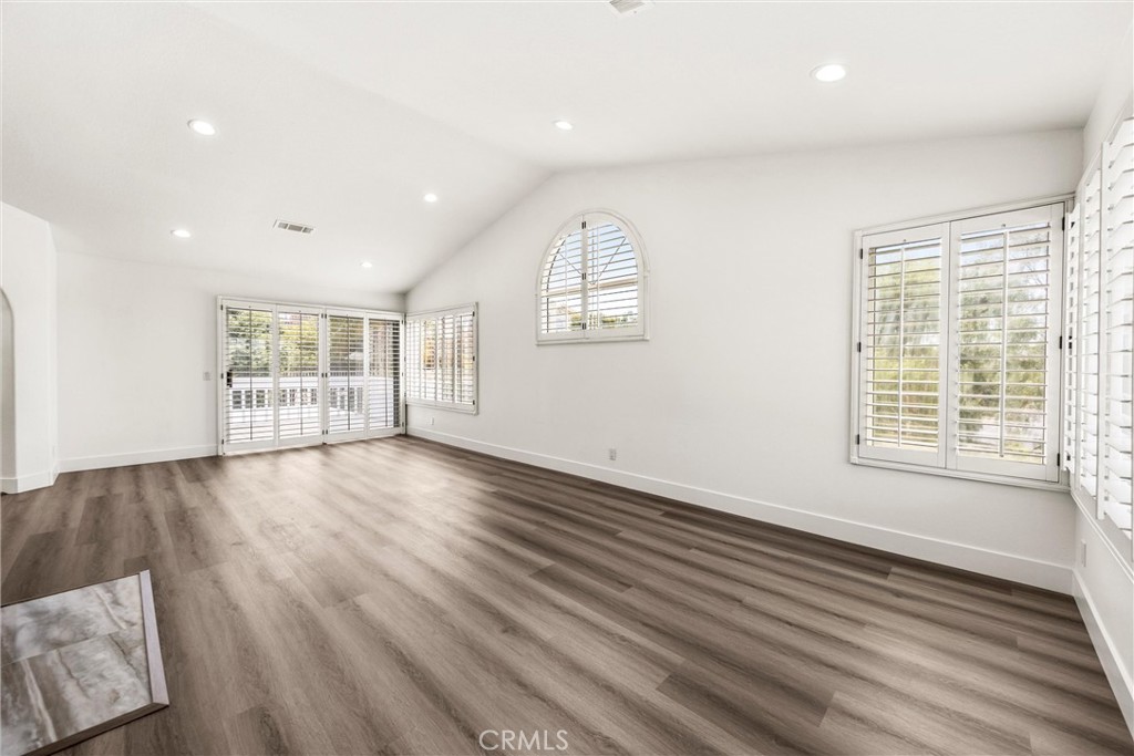 4825 Stonehaven