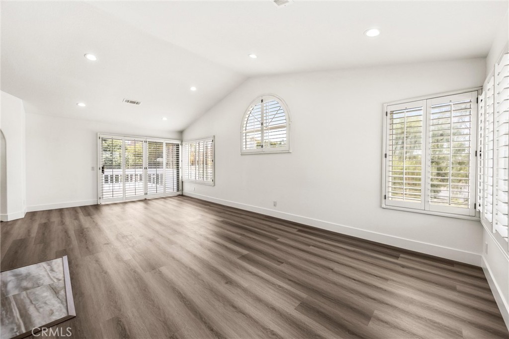 4825 Stonehaven