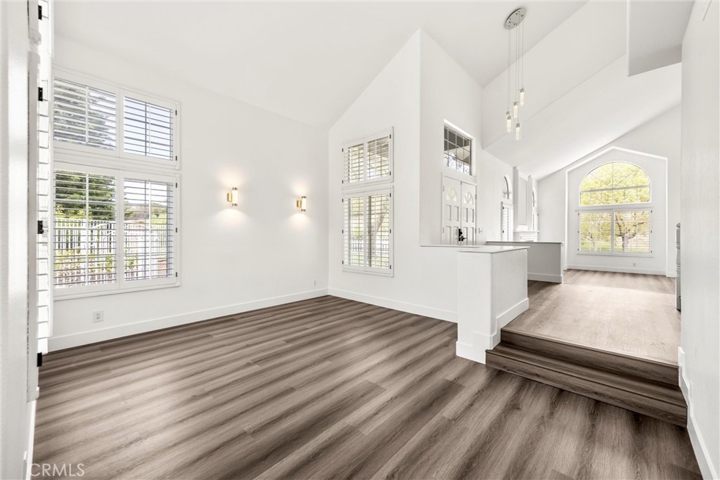4825 Stonehaven