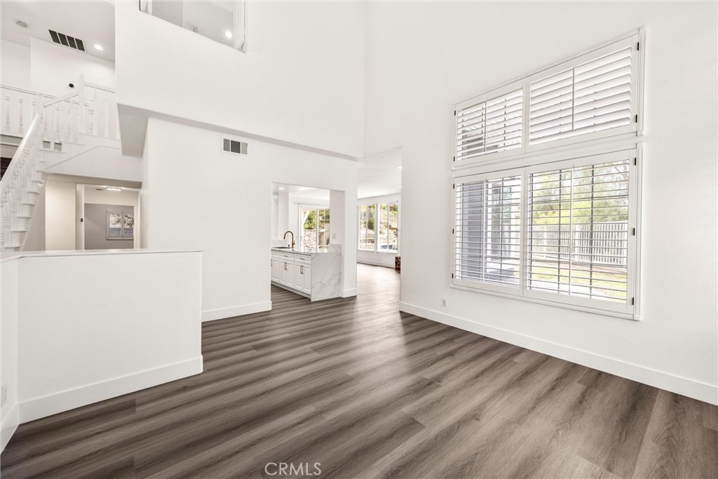 4825 Stonehaven