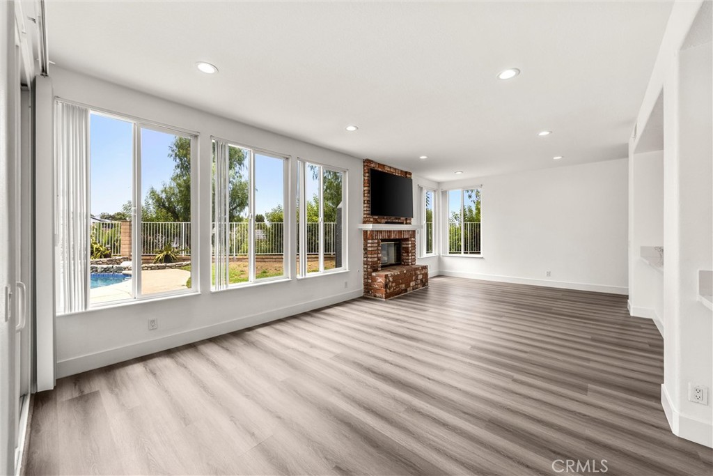 4825 Stonehaven