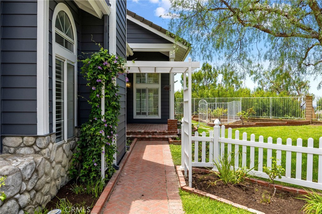 4825 Stonehaven
