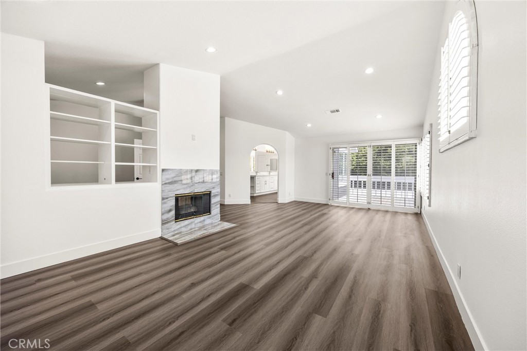 4825 Stonehaven
