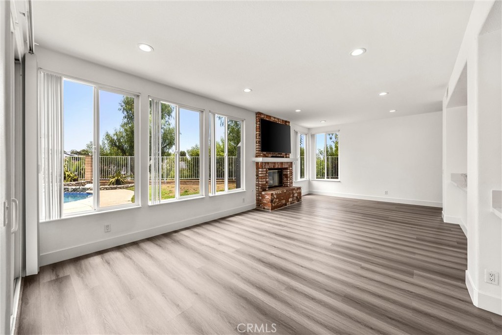 4825 Stonehaven
