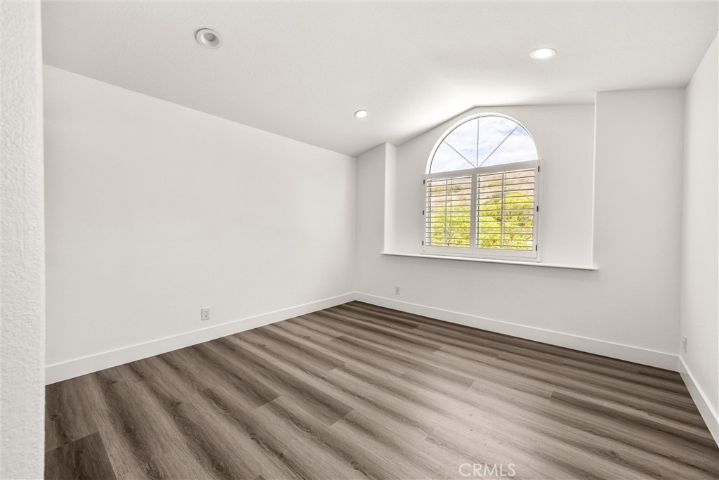 4825 Stonehaven