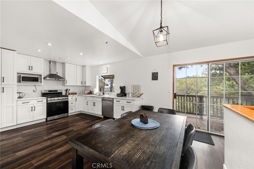 1541 Krause Lane