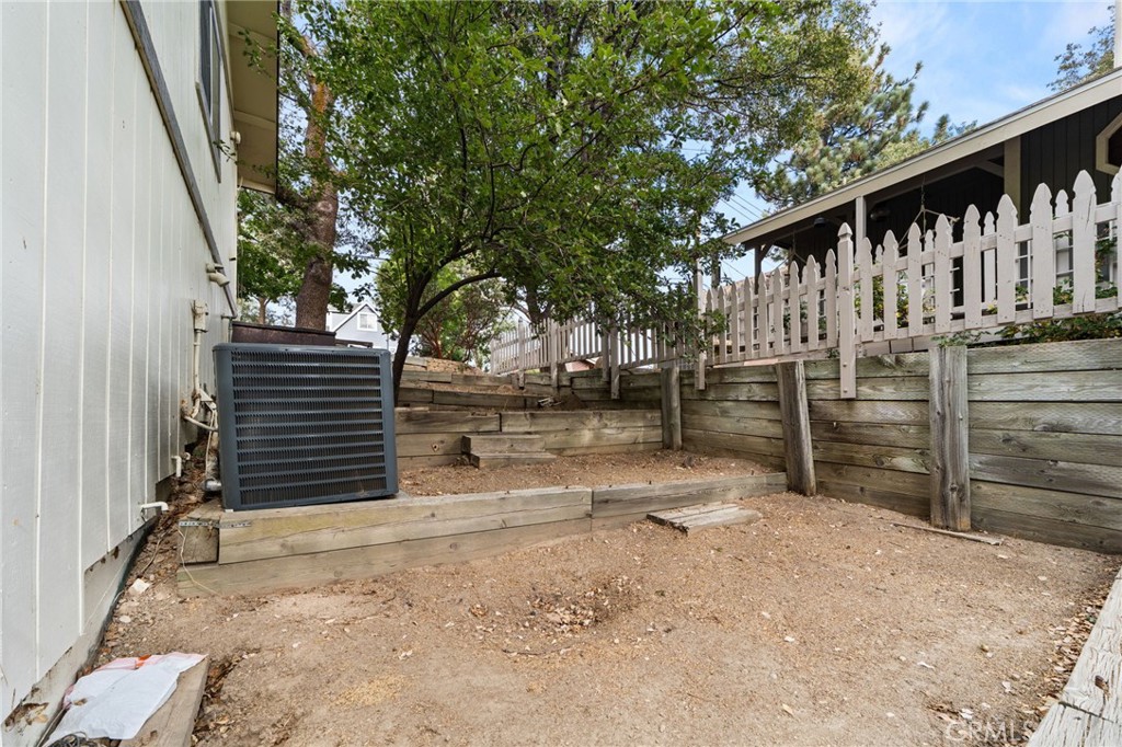 1541 Krause Lane