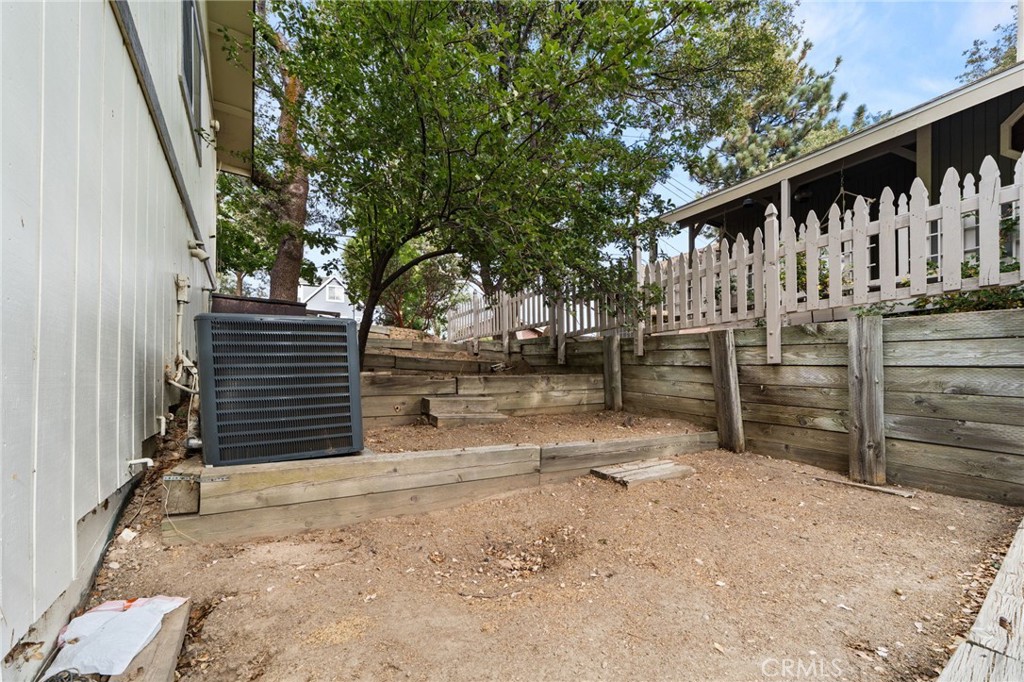 1541 Krause Lane