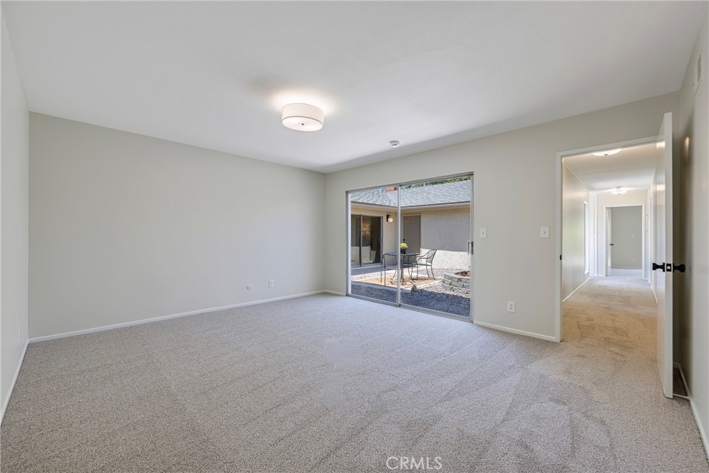 2115 E South Redwood Dr