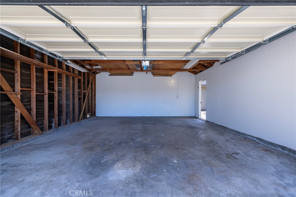 2115 E South Redwood Dr