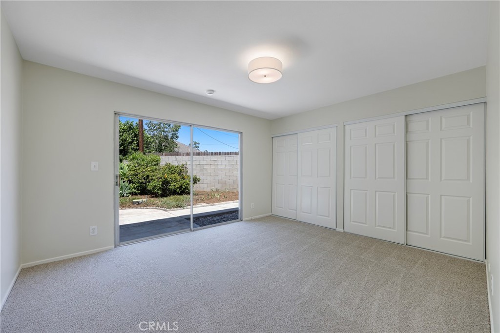 2115 E South Redwood Dr