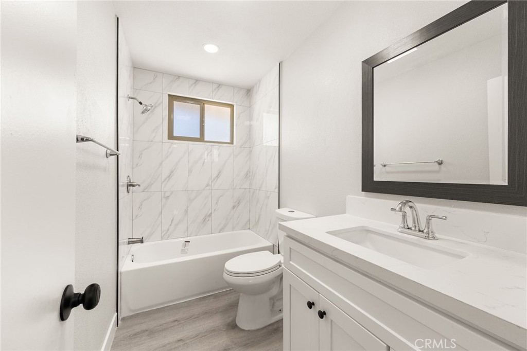 1722 Mitchell 36