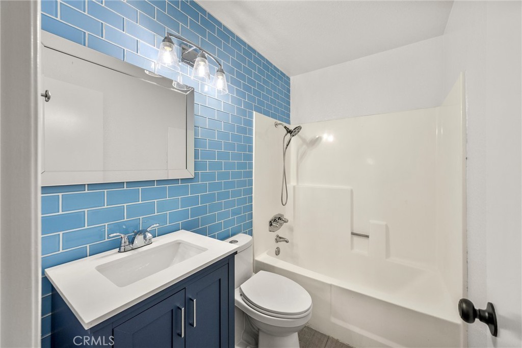 307 Aqueduct Court