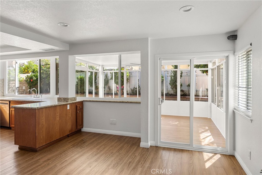 371 N Brook Glen