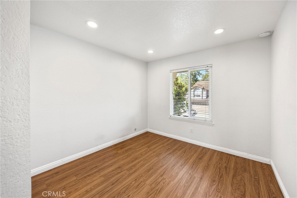 371 N Brook Glen