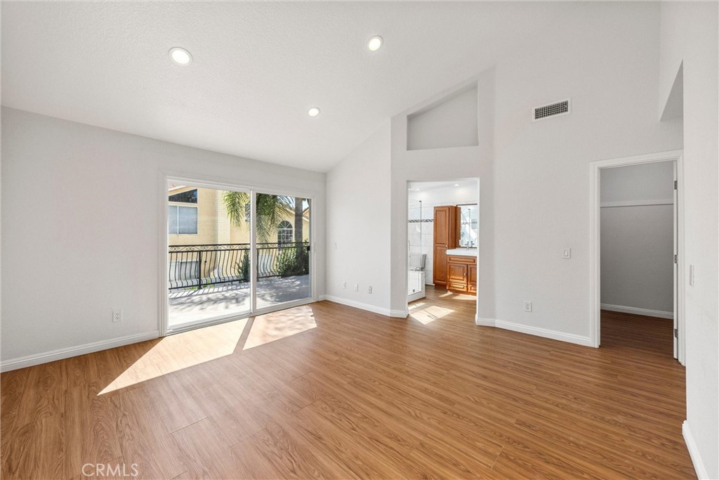 371 N Brook Glen