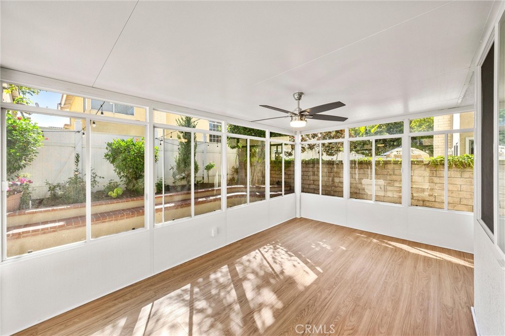 371 N Brook Glen