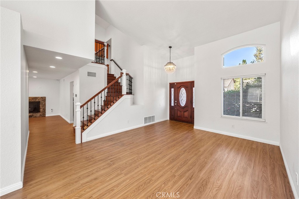 371 N Brook Glen