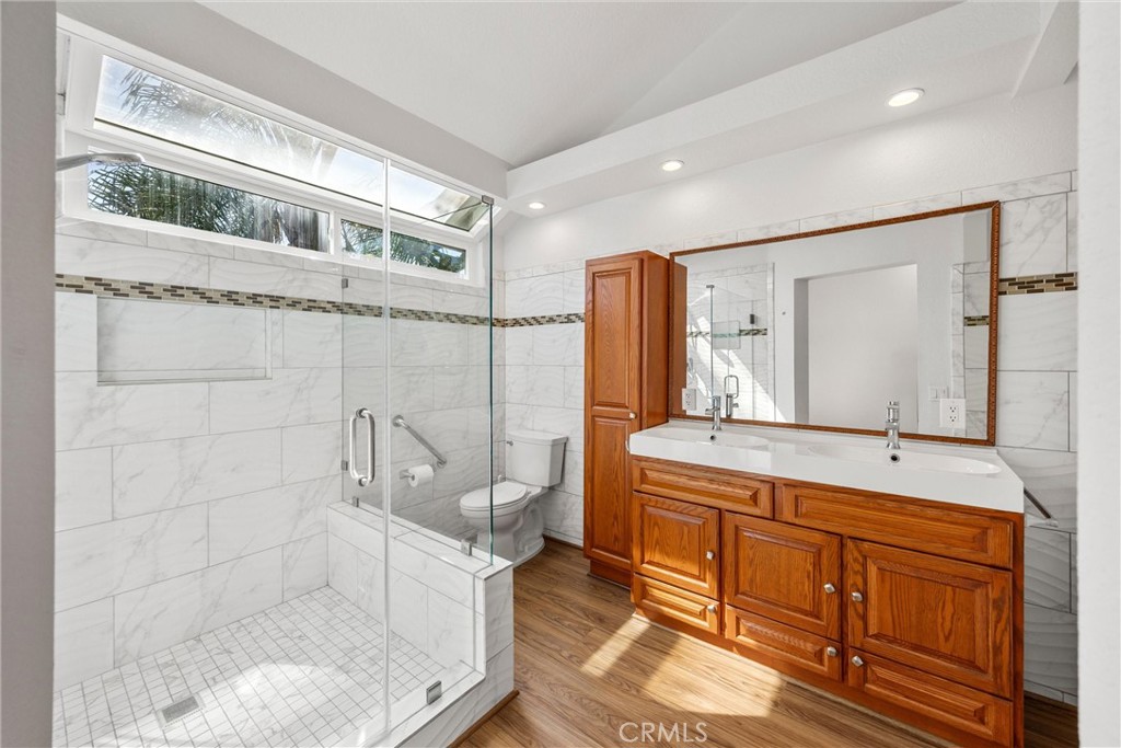 371 N Brook Glen