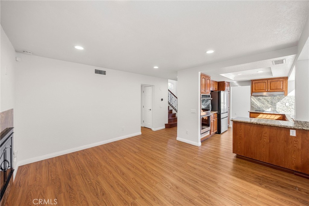 371 N Brook Glen