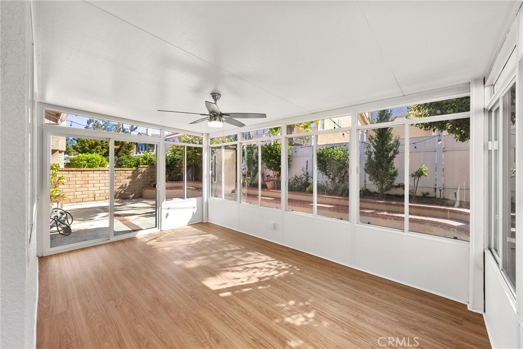 371 N Brook Glen