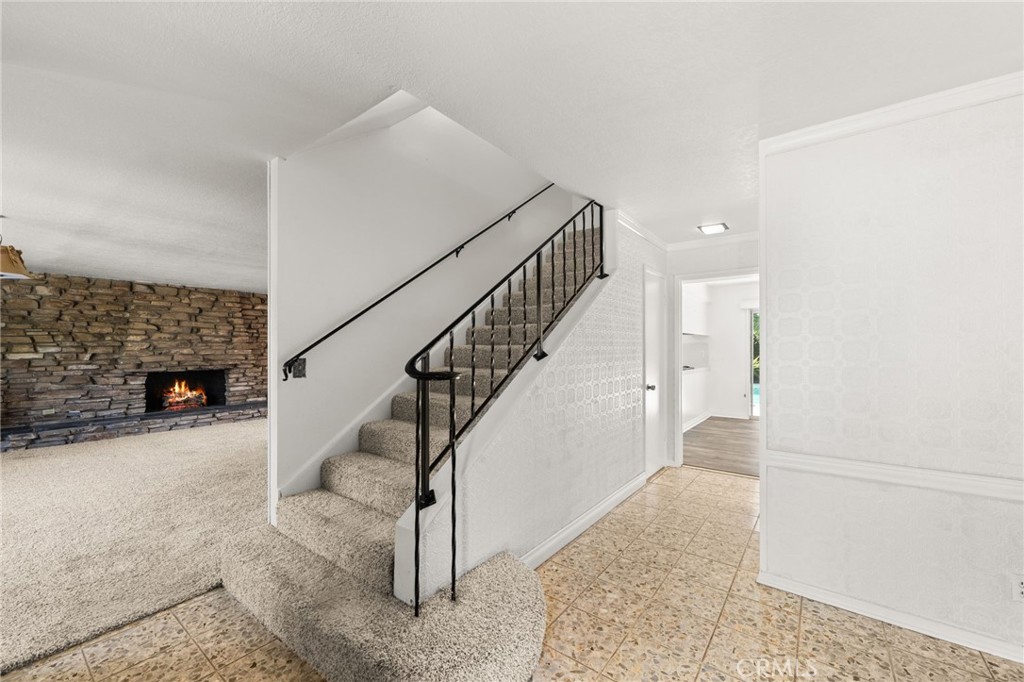 2534 E Washington