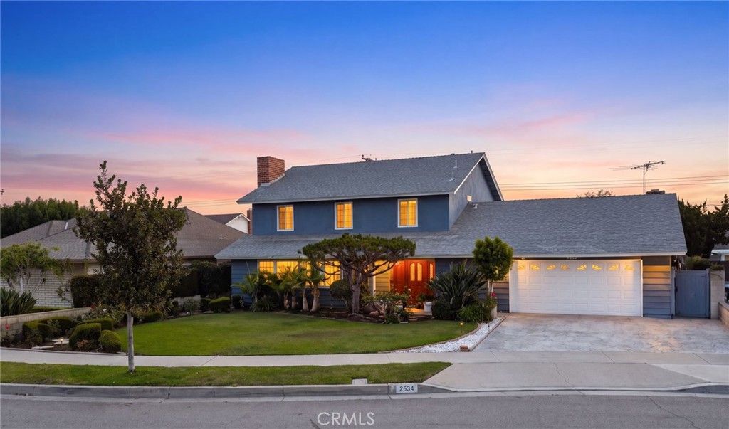 2534 E Washington