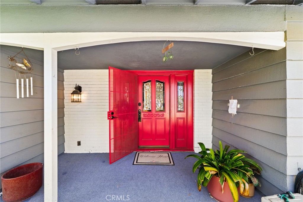 2534 E Washington