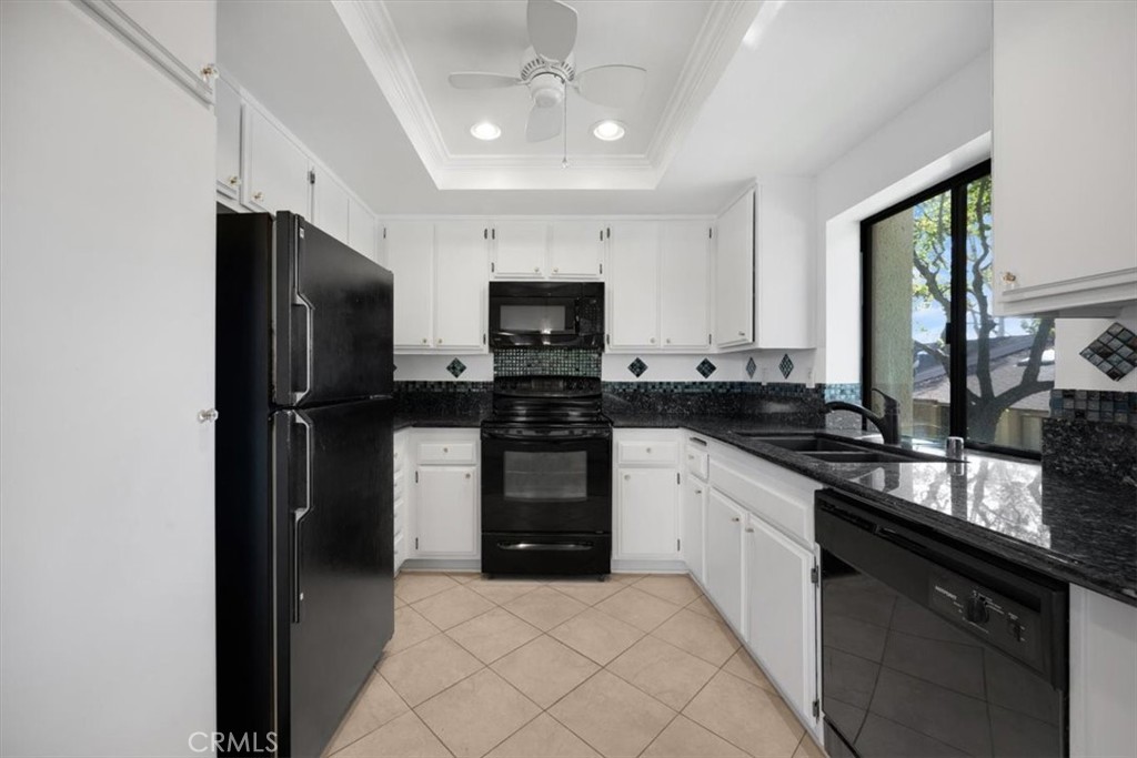 13205 Avenida Santa Tecla B