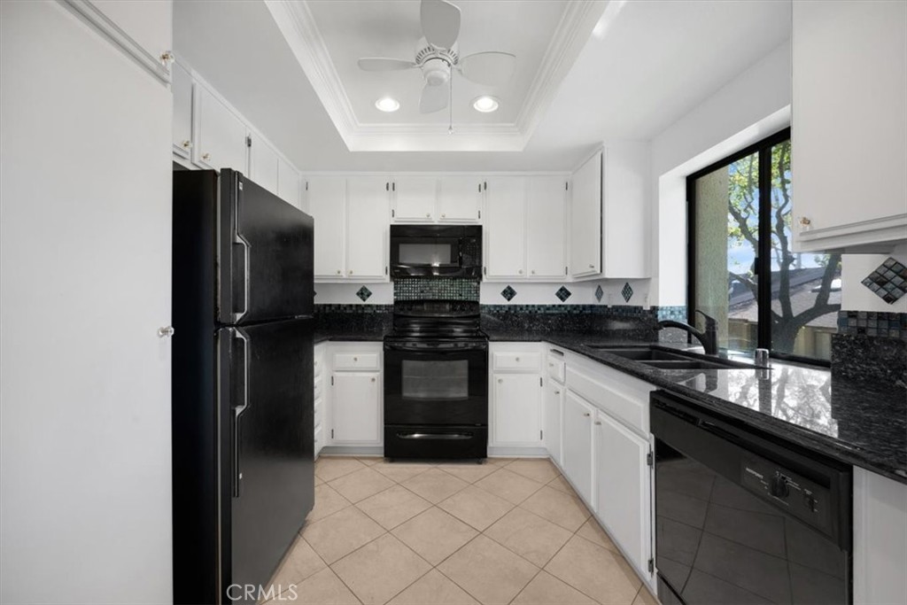 13205 Avenida Santa Tecla B