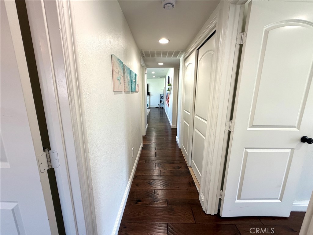 6812 Chapman