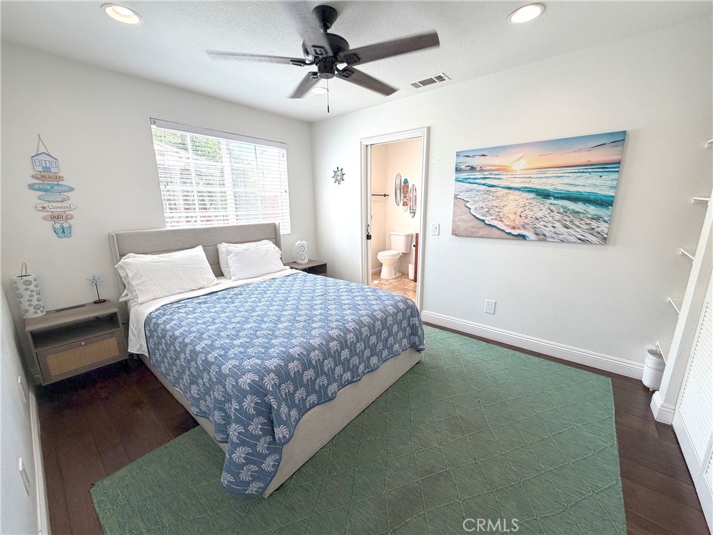 6812 Chapman