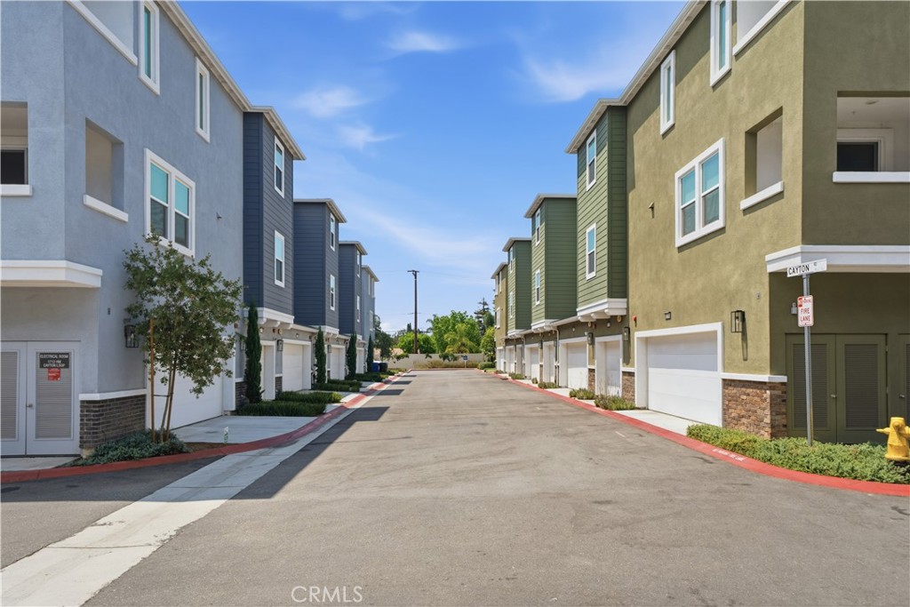 1756 Cayton