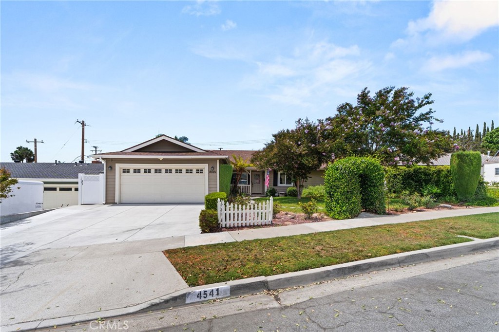 4541 Boeing Avenue