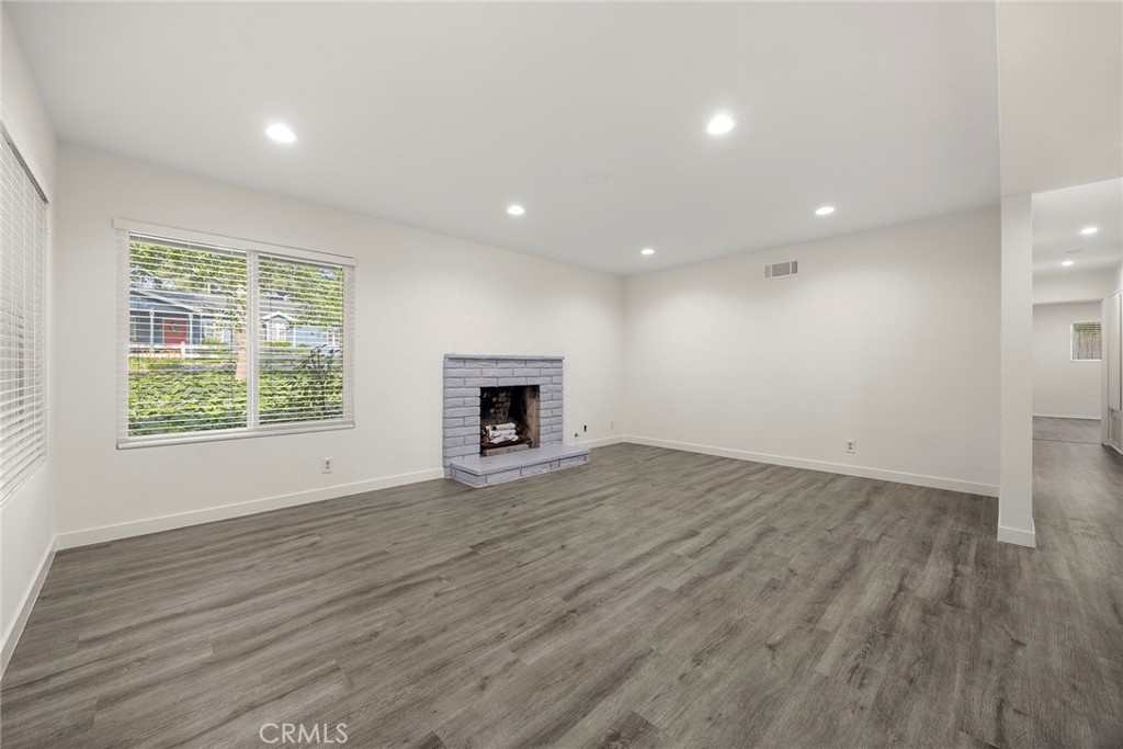 369 San Juan