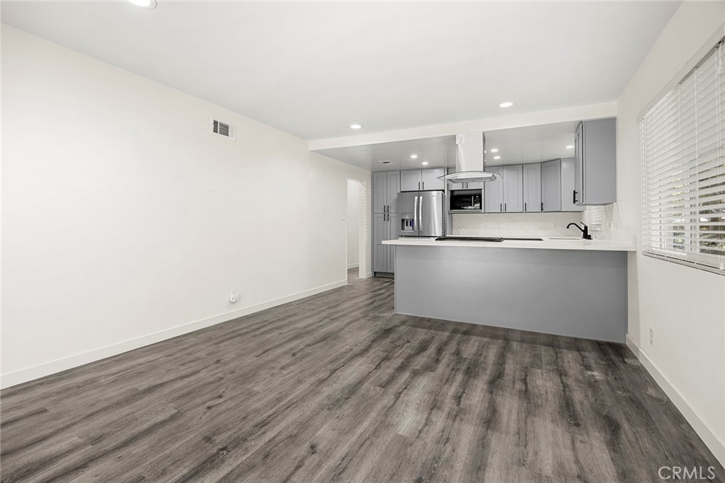369 San Juan