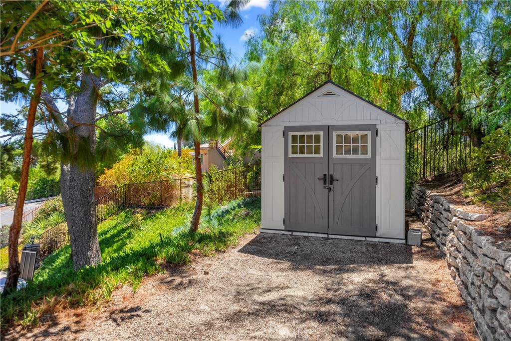 2201 Skyline Dr.