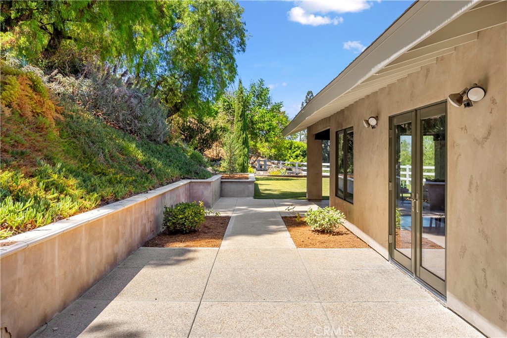 2201 Skyline Dr.