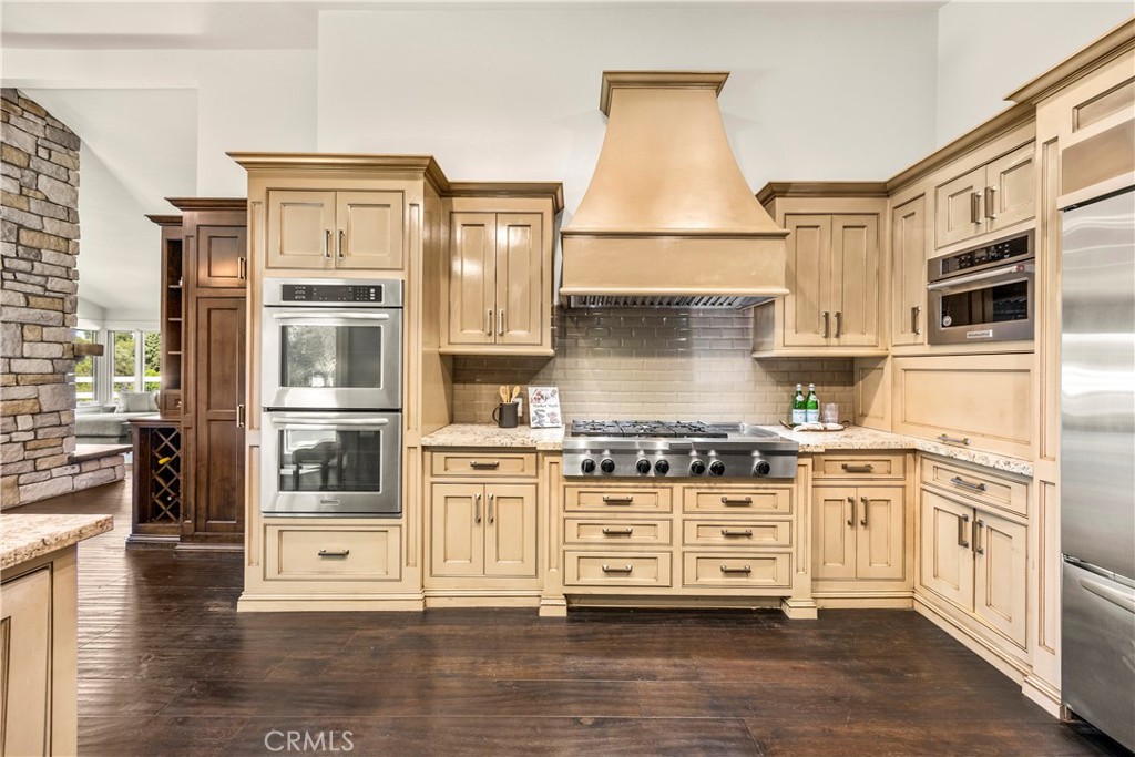 2201 Skyline Dr.