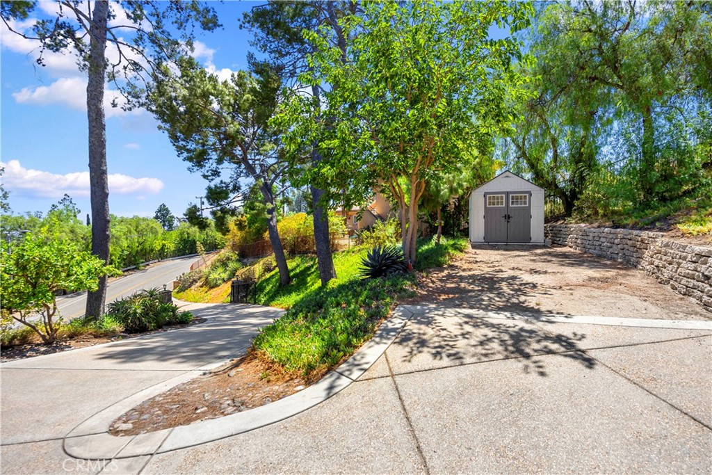 2201 Skyline Dr.