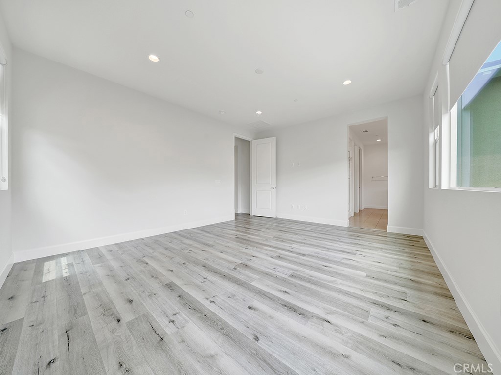 10382 Elizabeth Lane