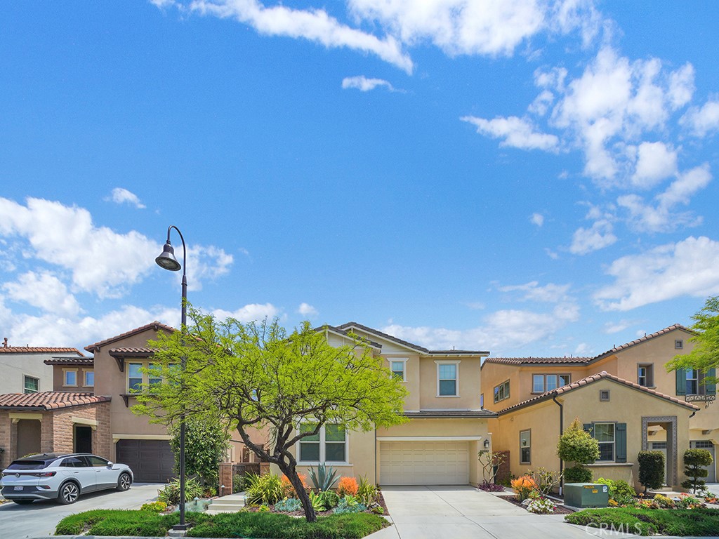 10382 Elizabeth Lane
