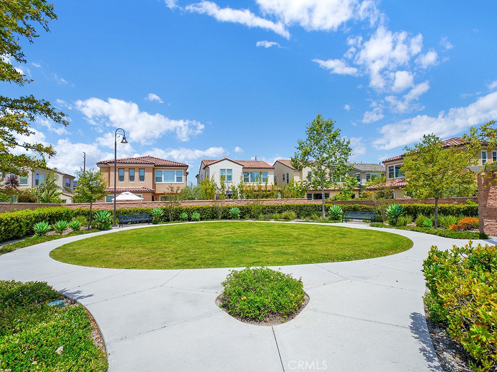 10382 Elizabeth Lane